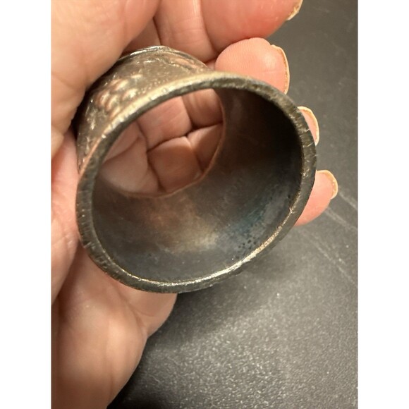 Set of 4 Vintage Silver Plated Heavy Napkin Rings Flowers Scroll Design Japan - Picture 7 of 8